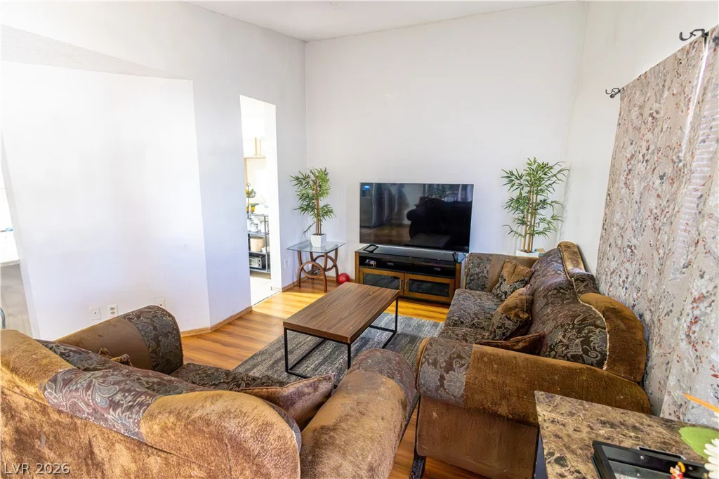 4529 Halbert, Las Vegas, NV 89110