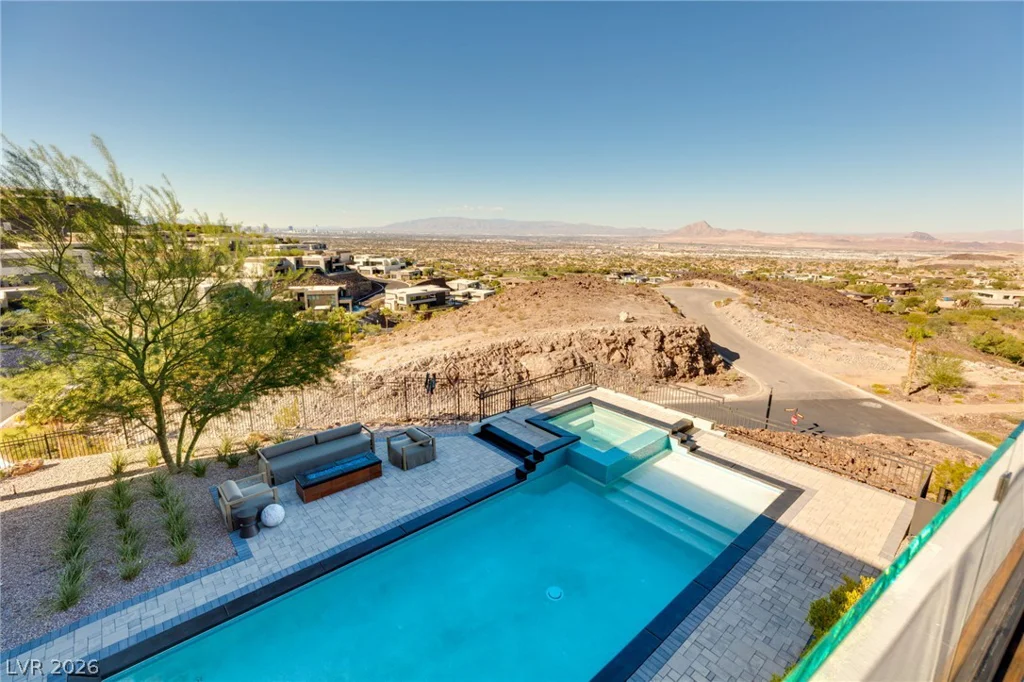 629 Dragon Peak, Henderson, NV 89012