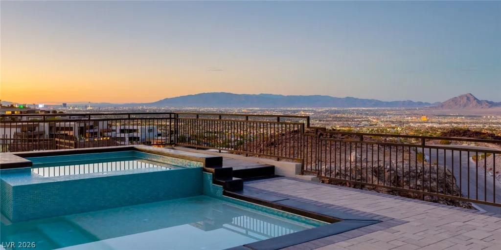629 Dragon Peak, Henderson, NV 89012