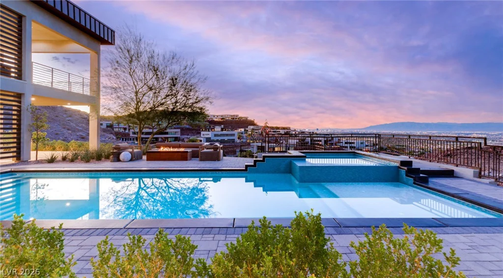 629 Dragon Peak, Henderson, NV 89012