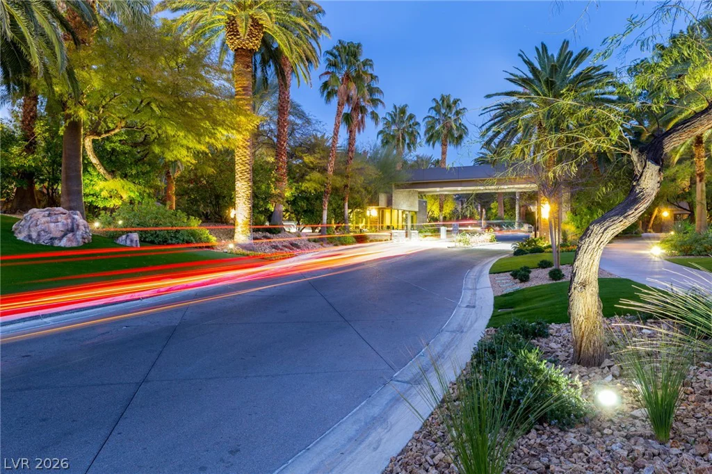 629 Dragon Peak, Henderson, NV 89012