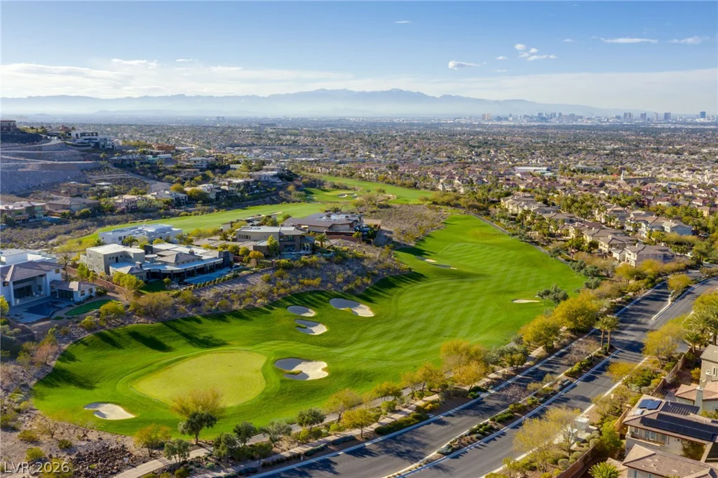 629 Dragon Peak, Henderson, NV 89012