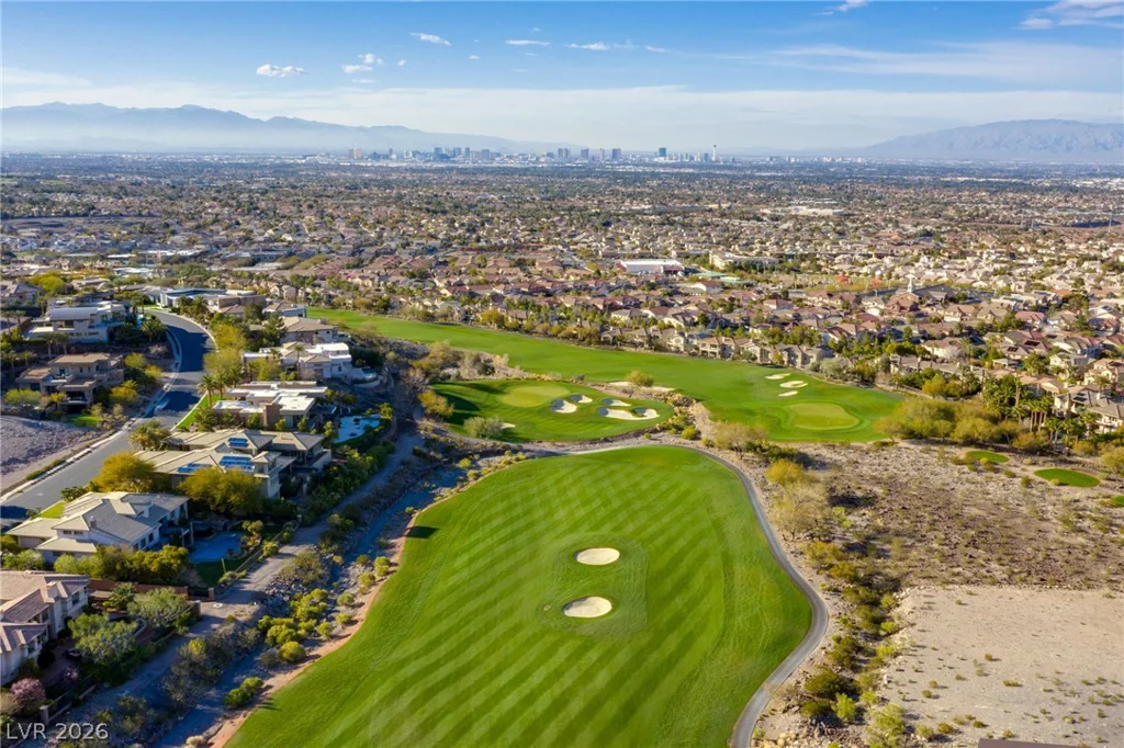 629 Dragon Peak, Henderson, NV 89012