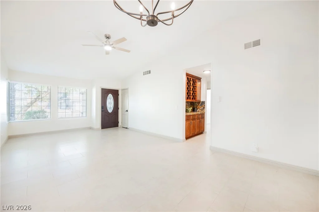6249 Saginaw, Las Vegas, NV 89108