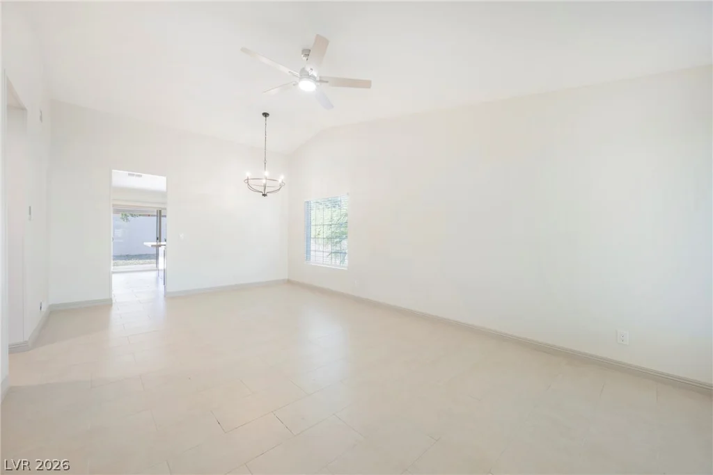 6249 Saginaw, Las Vegas, NV 89108