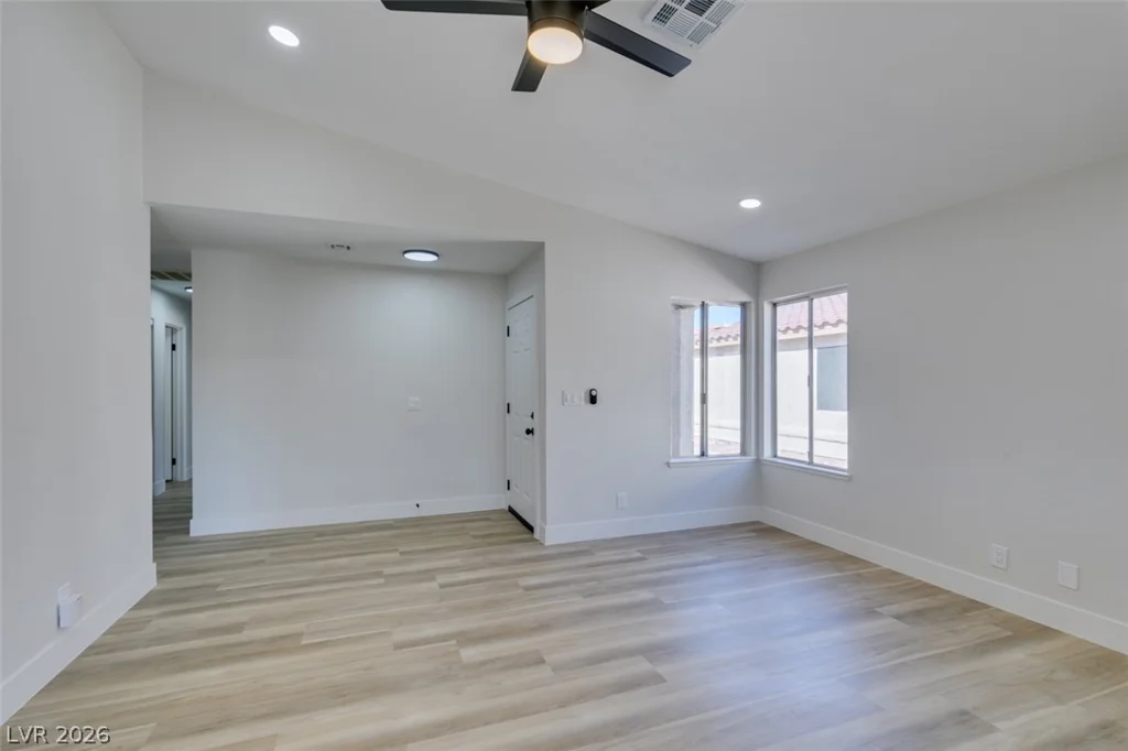 543 Chandler, Henderson, NV 89014