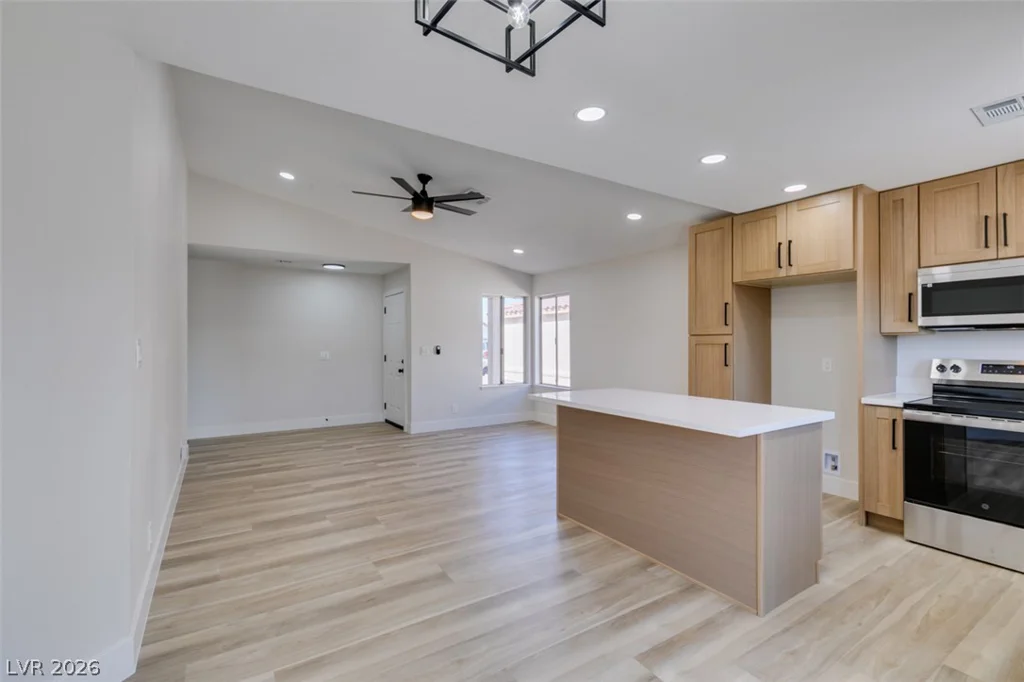 543 Chandler, Henderson, NV 89014