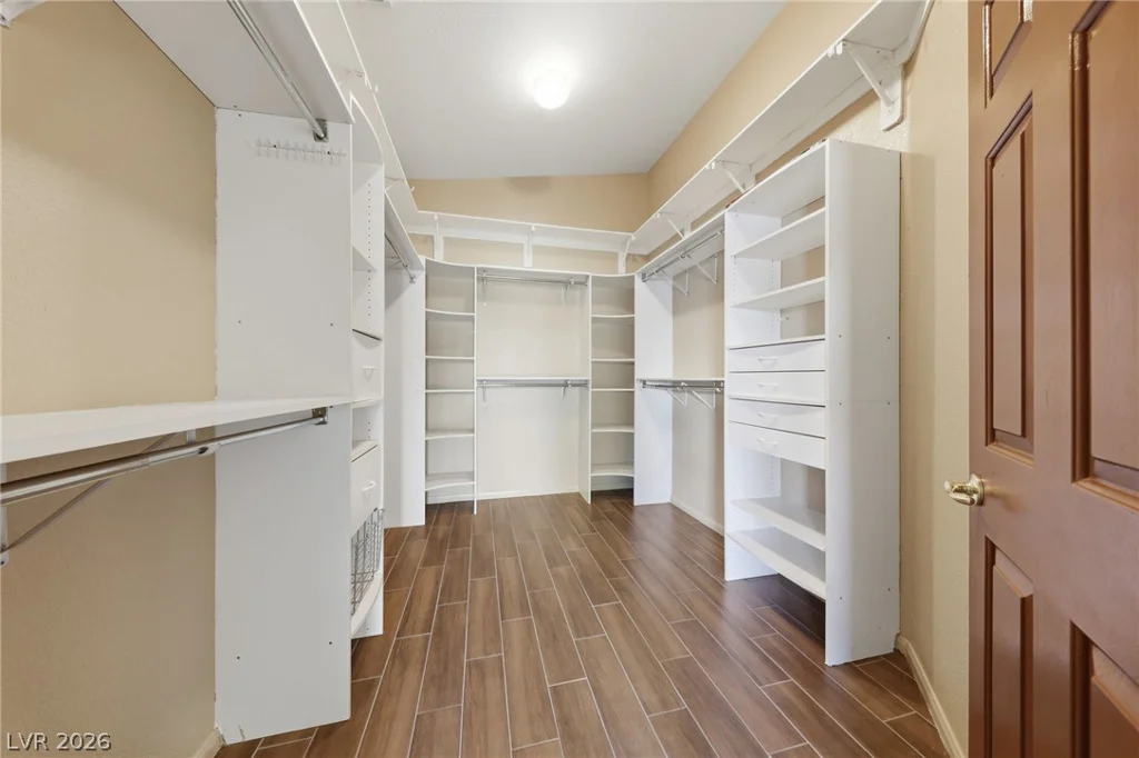 7015 Wild Wave, Las Vegas, NV 89131