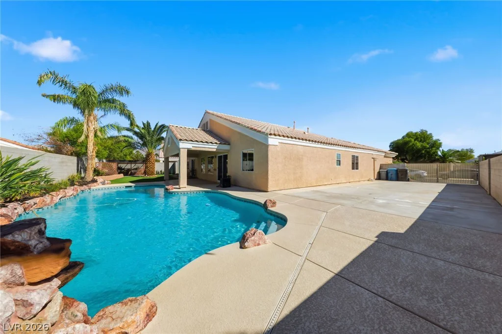 7015 Wild Wave, Las Vegas, NV 89131