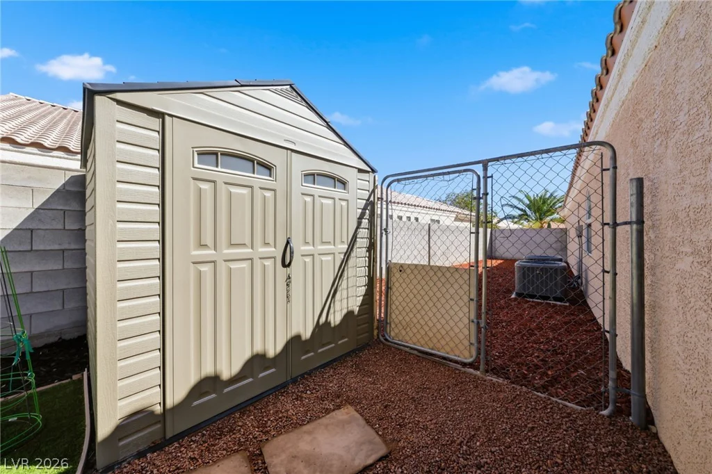 7015 Wild Wave, Las Vegas, NV 89131