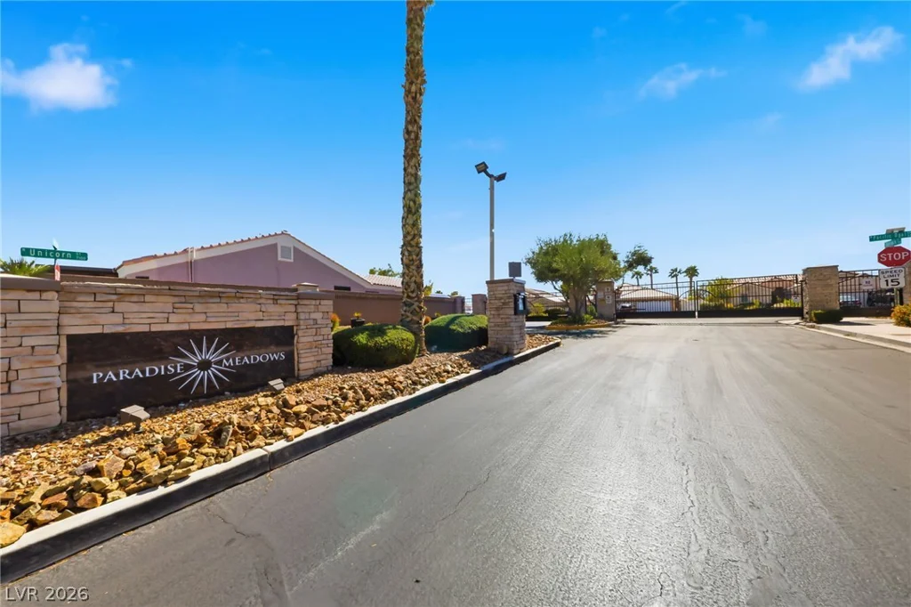 7015 Wild Wave, Las Vegas, NV 89131