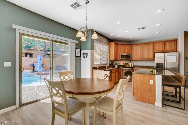 10417 Walworth, Las Vegas, NV 89166