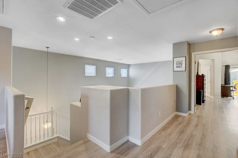 10417 Walworth, Las Vegas, NV 89166