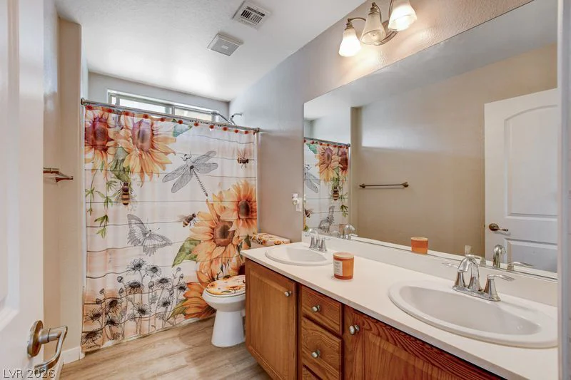 10417 Walworth, Las Vegas, NV 89166