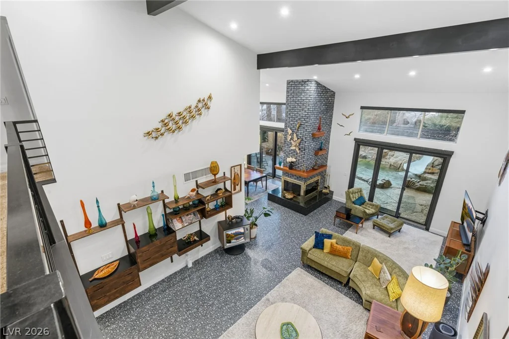 2100 Plaza Del Dios, Las Vegas, NV 89102