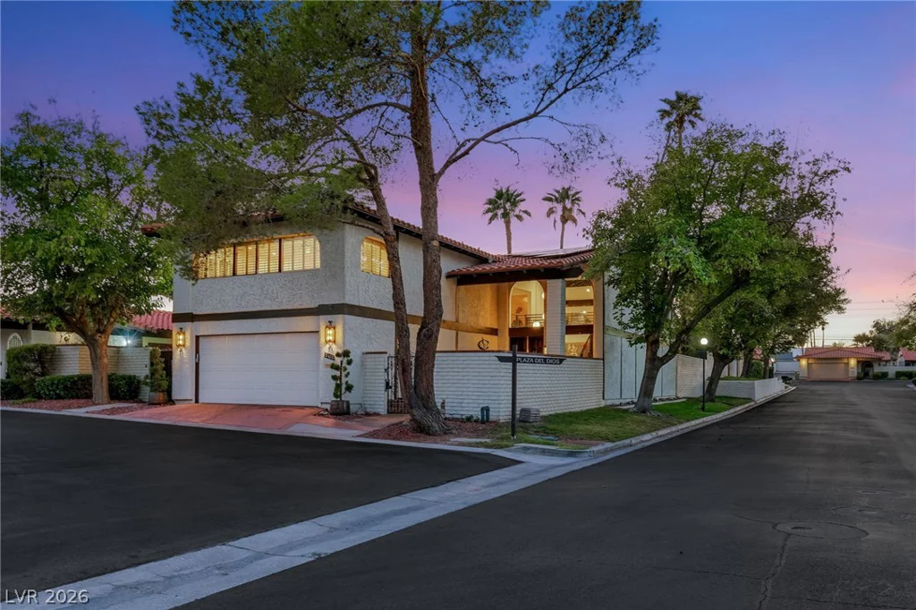 2100 Plaza Del Dios, Las Vegas, NV 89102