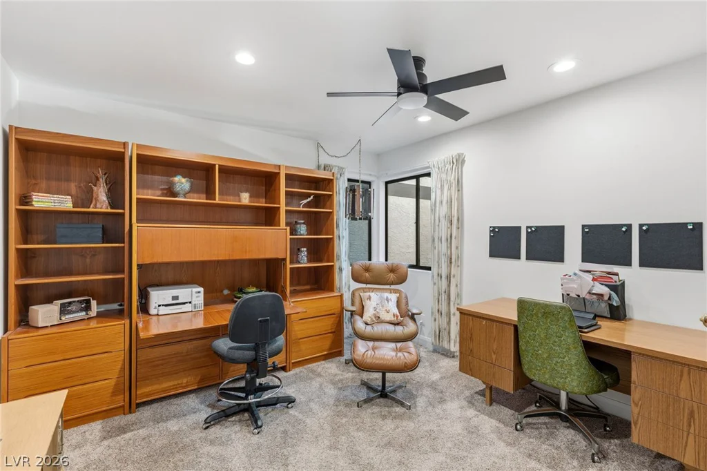 2100 Plaza Del Dios, Las Vegas, NV 89102