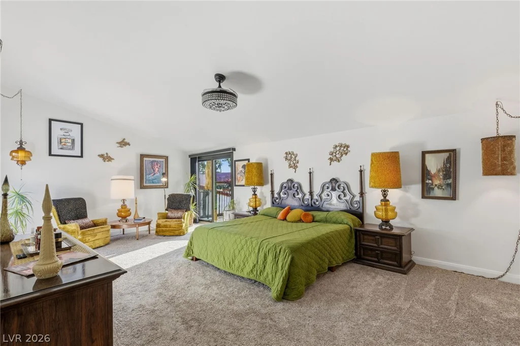 2100 Plaza Del Dios, Las Vegas, NV 89102