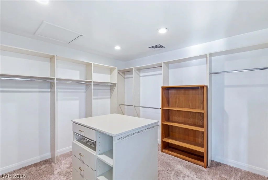 2100 Plaza Del Dios, Las Vegas, NV 89102