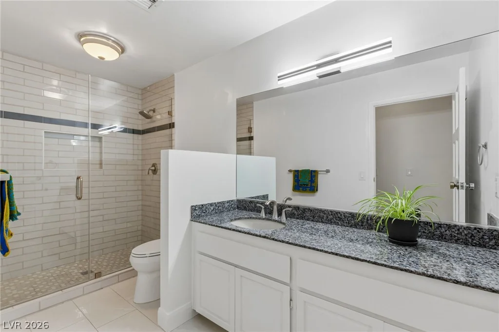 2100 Plaza Del Dios, Las Vegas, NV 89102