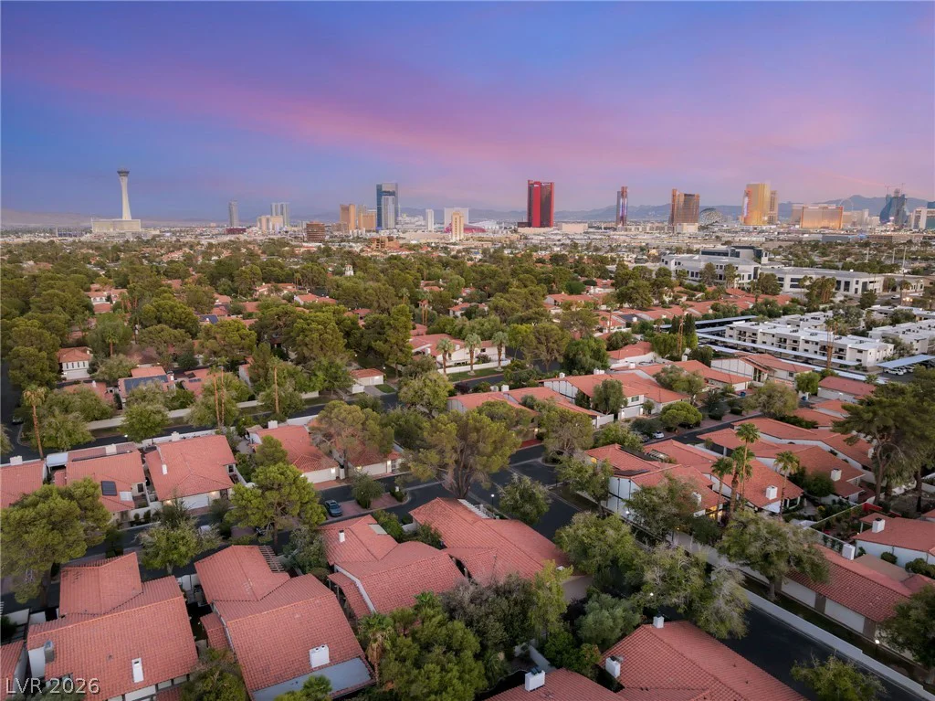 2100 Plaza Del Dios, Las Vegas, NV 89102