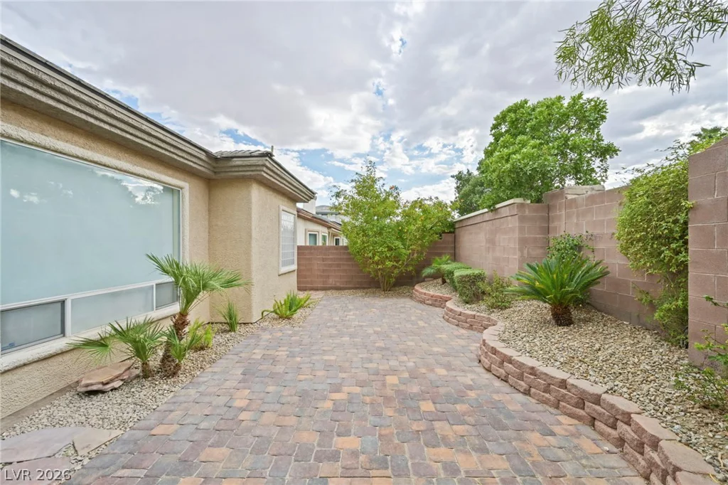 3655 Hardwick Hall, Las Vegas, NV 89135
