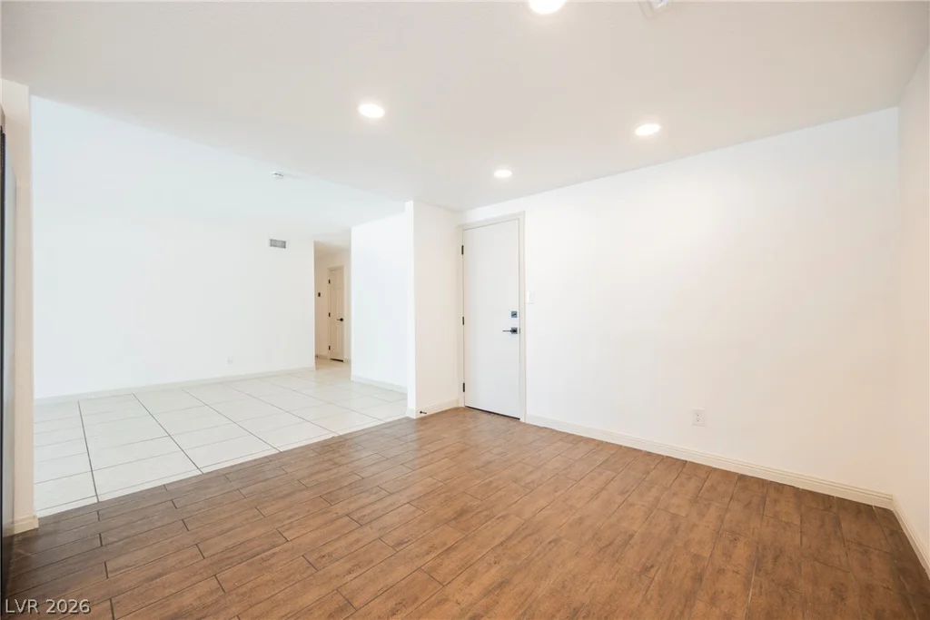 2302 Wagonwheel, Las Vegas, NV 89119