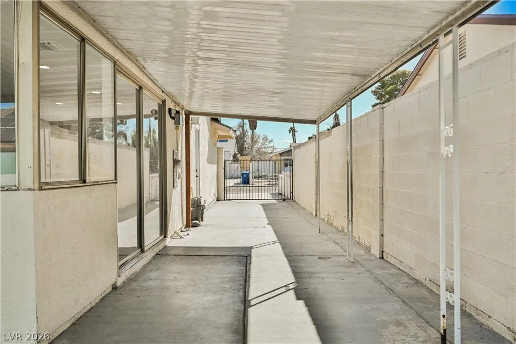 2302 Wagonwheel, Las Vegas, NV 89119