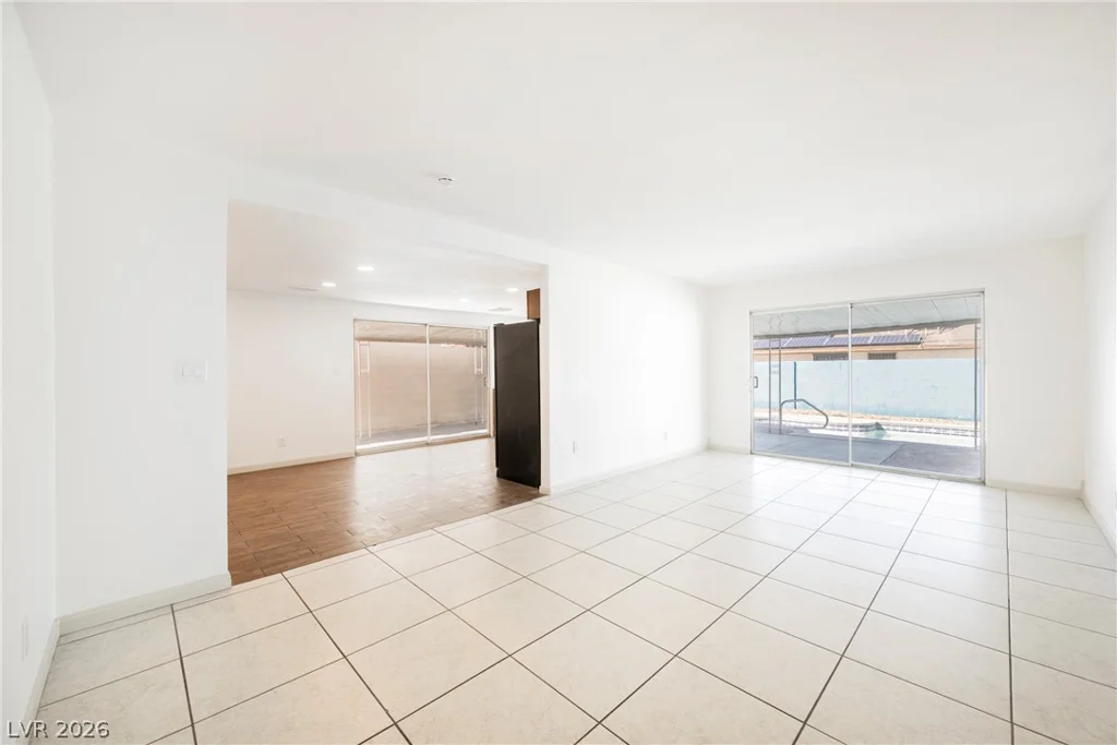 2302 Wagonwheel, Las Vegas, NV 89119