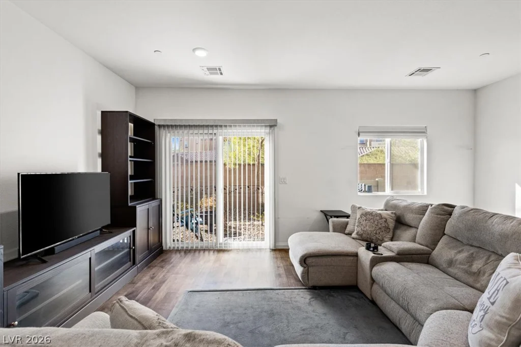 4105 Venus Falls, North Las Vegas, NV 89084