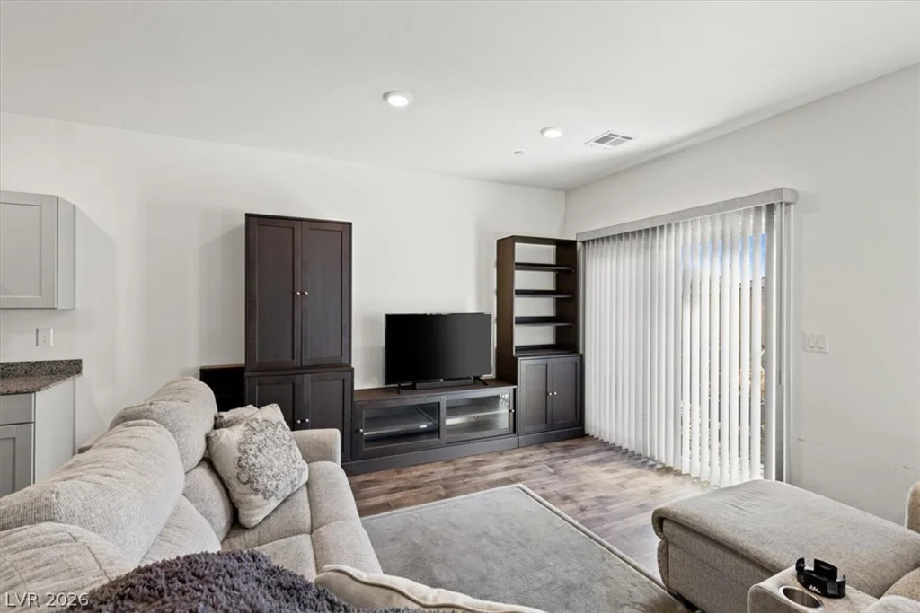 4105 Venus Falls, North Las Vegas, NV 89084