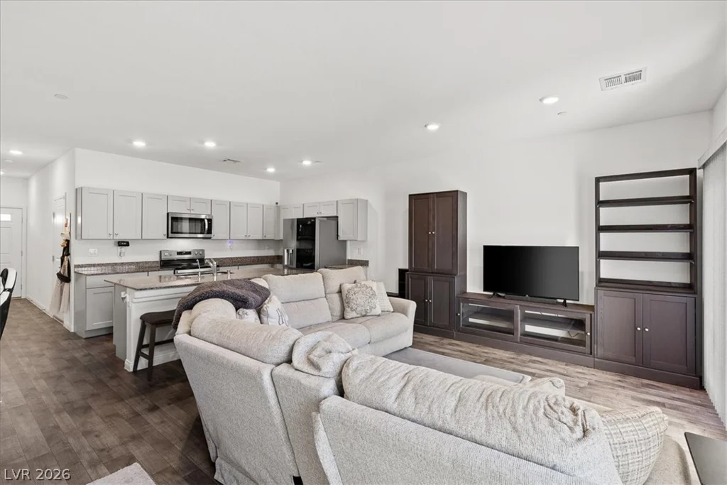4105 Venus Falls, North Las Vegas, NV 89084