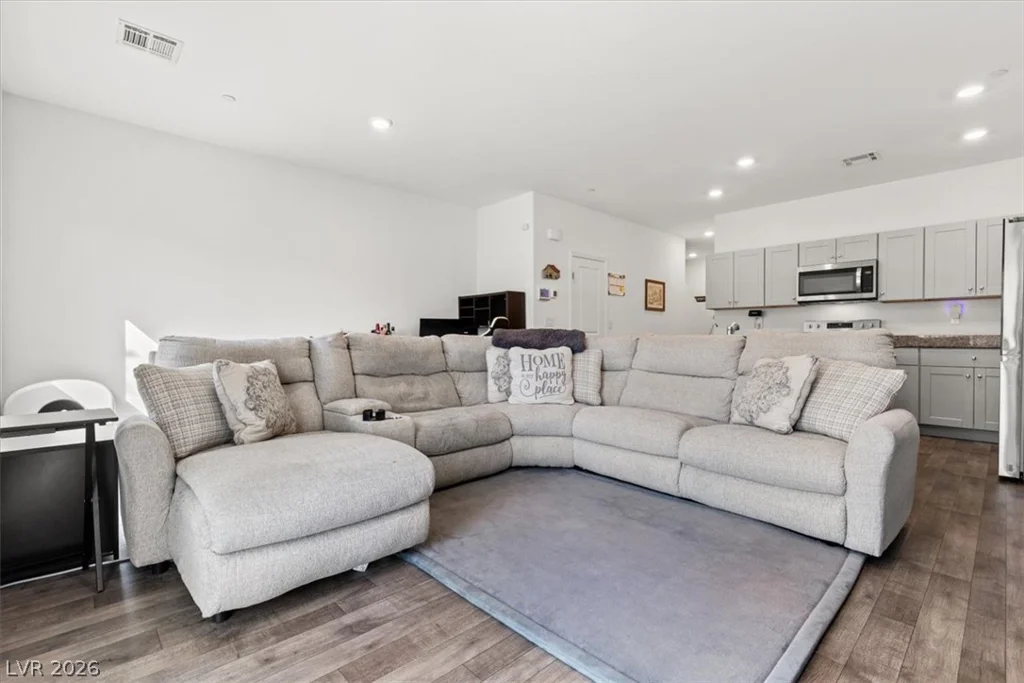 4105 Venus Falls, North Las Vegas, NV 89084