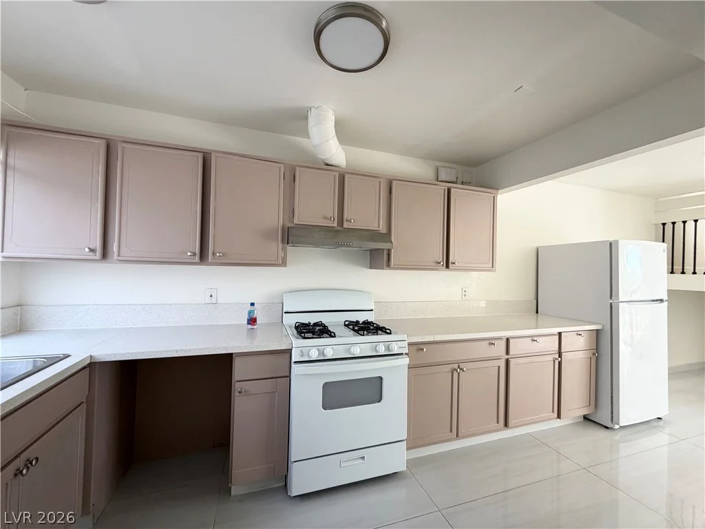 4056 Gold Coast, Las Vegas, NV 89121