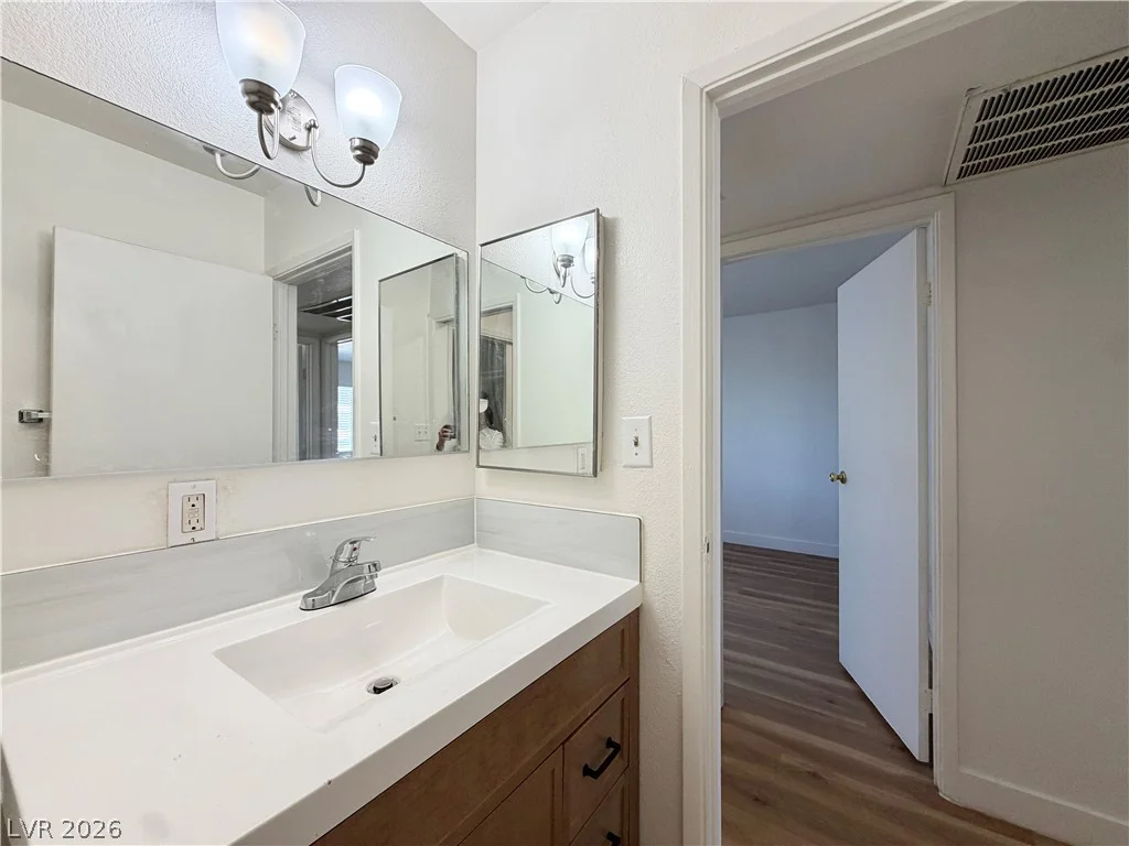 4056 Gold Coast, Las Vegas, NV 89121