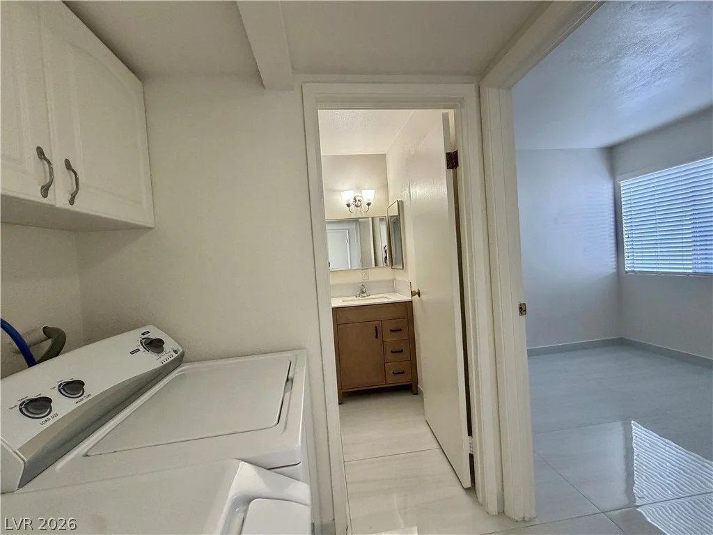 4056 Gold Coast, Las Vegas, NV 89121