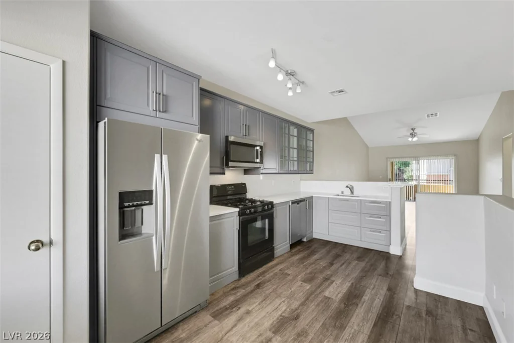 721 Peachy Canyon, Las Vegas, NV 89144