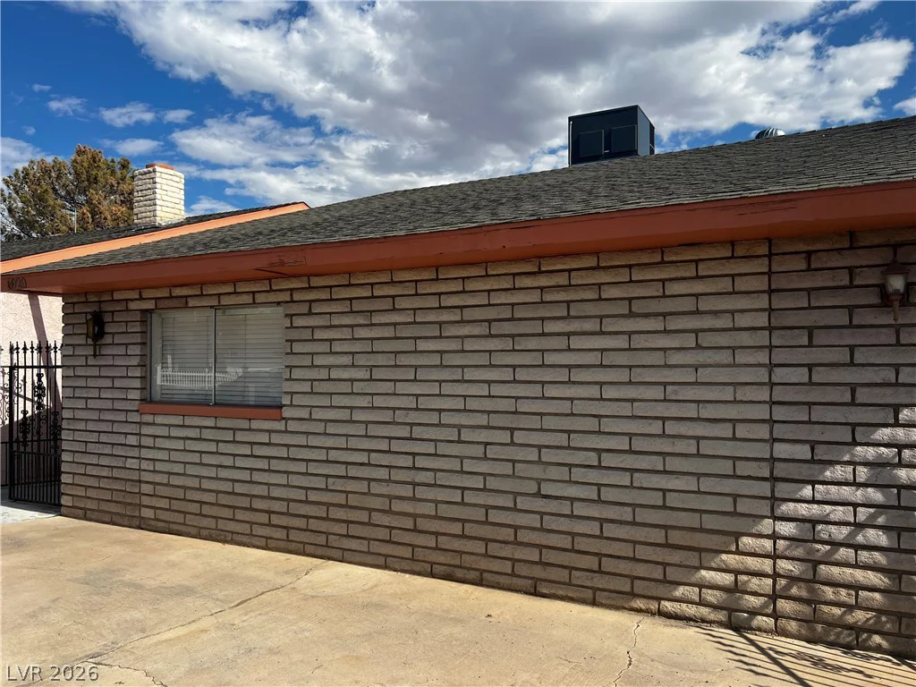 6920 Edna, Las Vegas, NV 89117