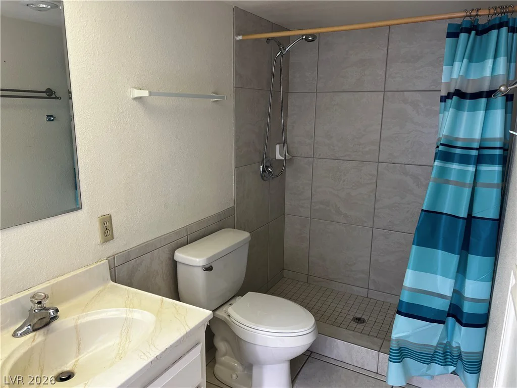 6920 Edna, Las Vegas, NV 89117