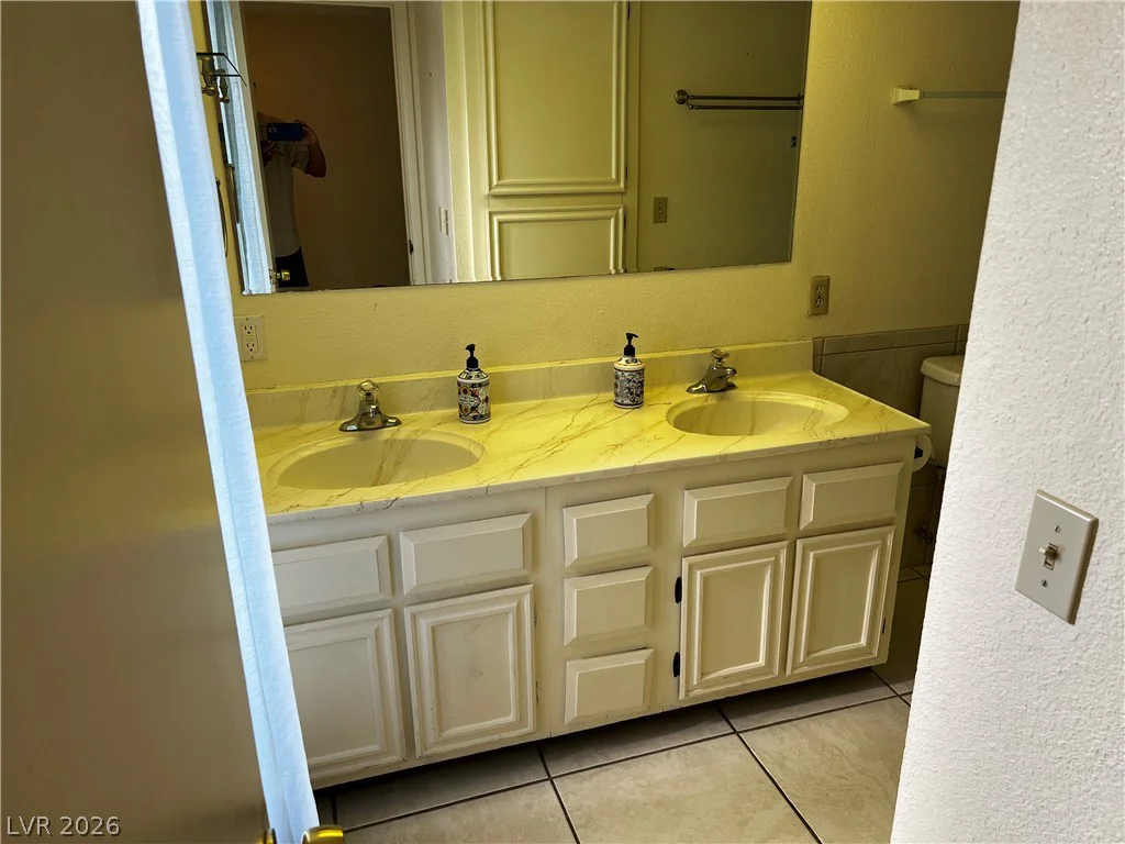 6920 Edna, Las Vegas, NV 89117