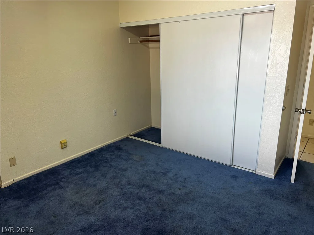 6920 Edna, Las Vegas, NV 89117