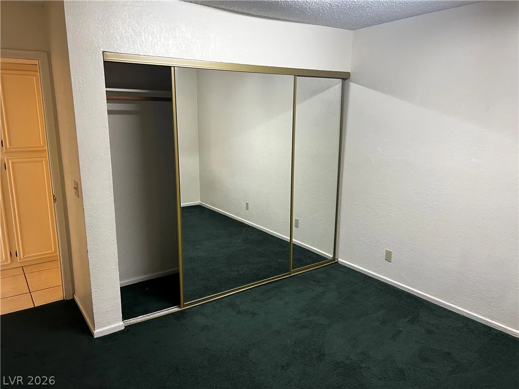 6920 Edna, Las Vegas, NV 89117