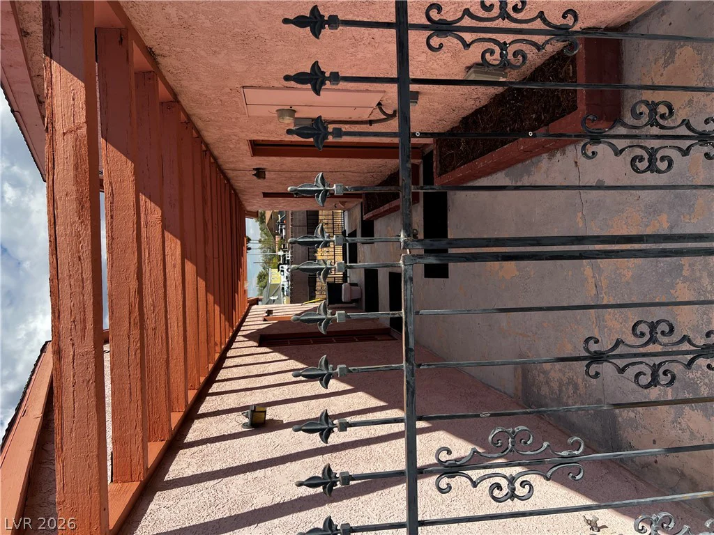 6920 Edna, Las Vegas, NV 89117