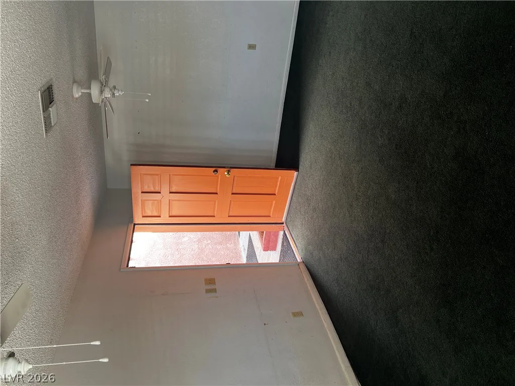 6920 Edna, Las Vegas, NV 89117