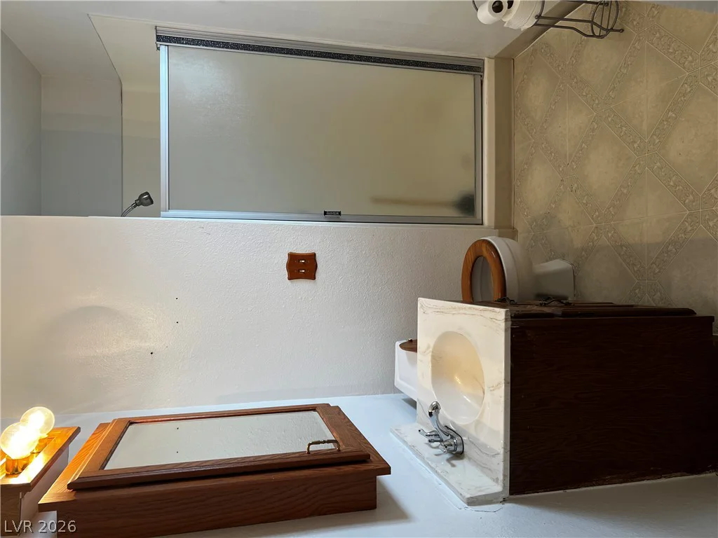 6920 Edna, Las Vegas, NV 89117