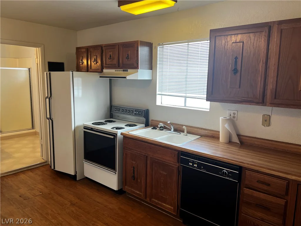 6920 Edna, Las Vegas, NV 89117