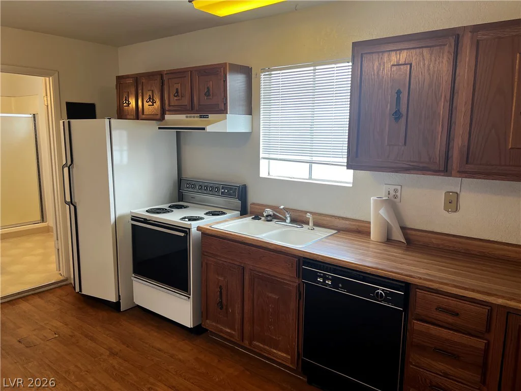 6920 Edna, Las Vegas, NV 89117