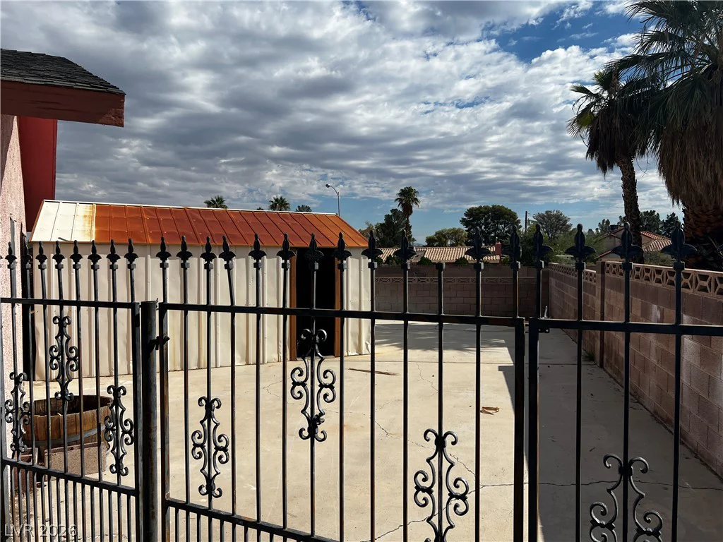 6920 Edna, Las Vegas, NV 89117