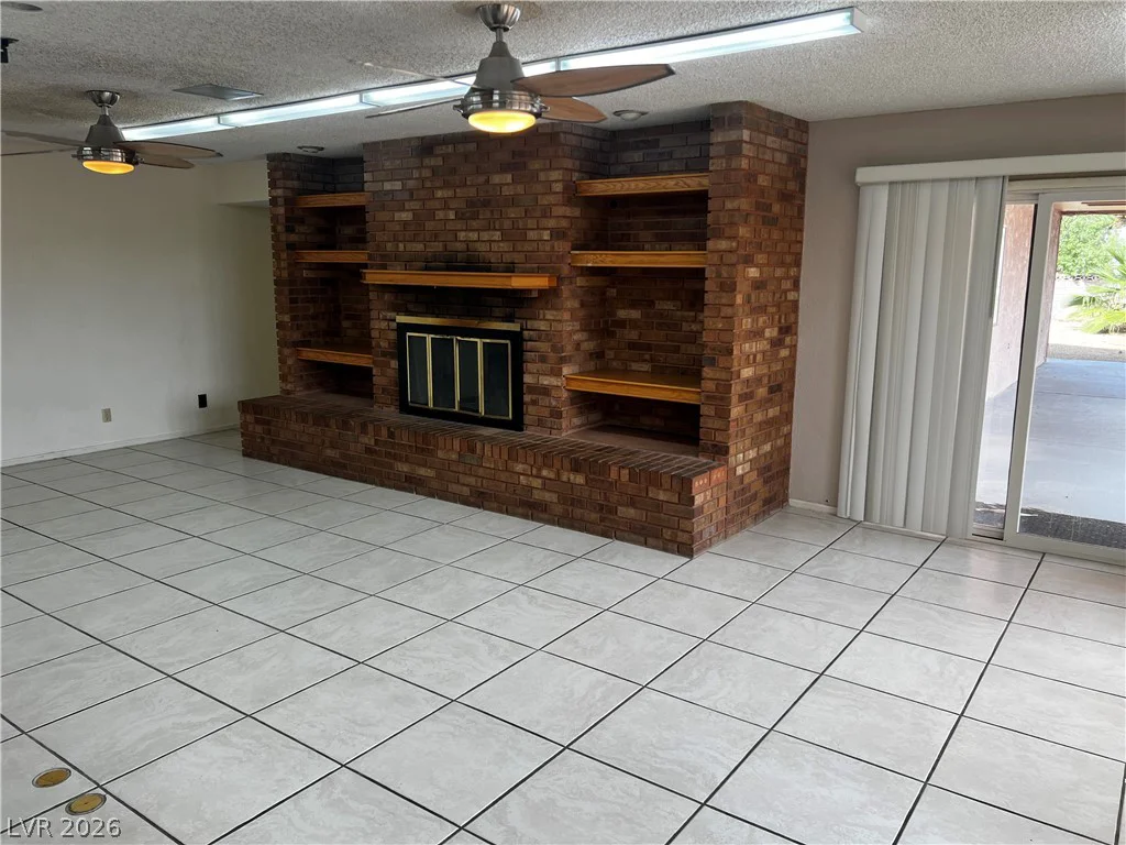 6920 Edna, Las Vegas, NV 89117