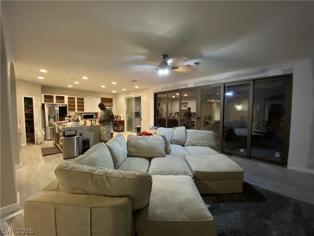 6616 Black Oaks, North Las Vegas, NV 89084